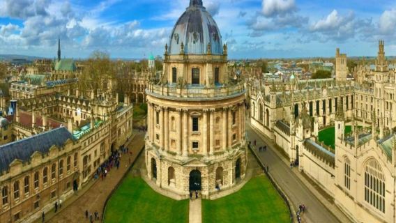Stepping Through Oxford - Guided Walking Tour