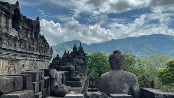 Yogyakarta: Excursión de 2 días a templos + aventura + traslado al hotel
