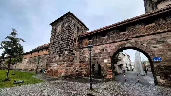 Deutsches Eisenbahnmuseum + Nürnberg Teater + Germanisches Nationalmuseum + St. Lorenz Kirke