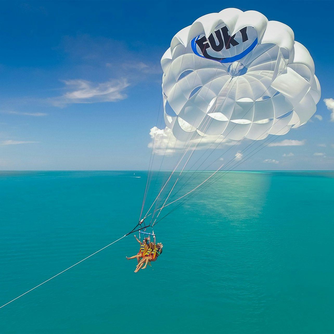 Key West: Parasailing Adventure Tour + Roundtrip Transfer from Miami
