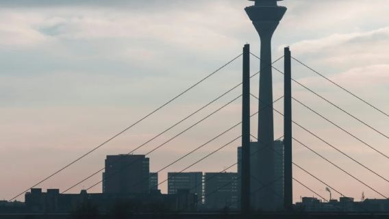 德國杜塞爾多夫市區-漫步老城，感受都市慢生活-包車-精選