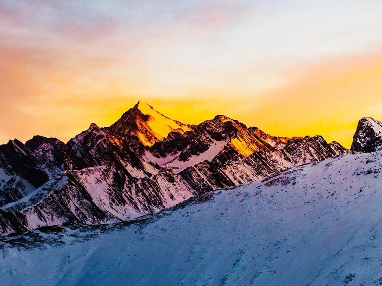松潘出發-雪寶頂來回接駁車【1-8人精緻出行·範圍內免費接駁】正規車輛「5座7座9座包車可選包車」