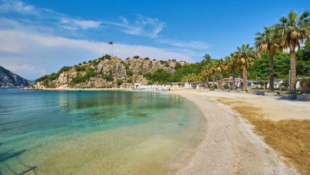 Marmaris: Boat Trip with Unlimited Drinks and BBQ Lunch