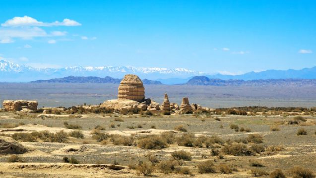 Hidden gems of Dunhuang: Yulin Grottoes and Suoyang City