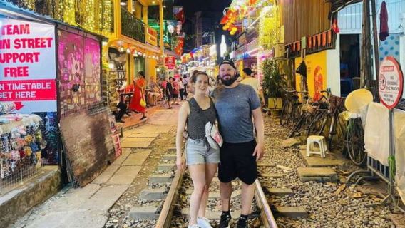 Hanoi Old Quarter Street Food Walking Tour with Local Guide