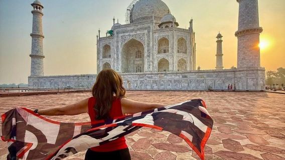 Same Day Taj Mahal Sunrise Tour from Jaipur by Private Car