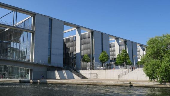 Berlin: 1-Hour Spree Cruise Opposite Berlin Cathedral