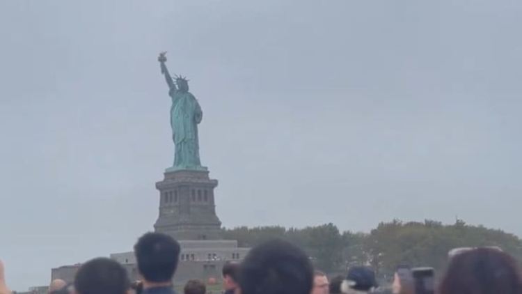 NYC: 自由の女神像＆エリス島ツアー（宿・ホテル送迎付き） | Trip.com