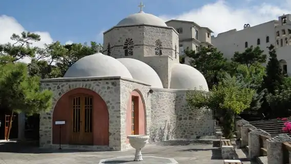 ทัวร์วันเดียว/ทัวร์หลายวัน ไปยังเมือง Pyrgos ในซานโตรินี ประเทศกรีซ + แหล่งโบราณคดี Akrotiri + เมือง Fira + เมือง Oia
