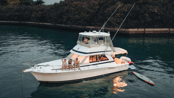 Lazarus Island Private 4-Hour Yacht Experience