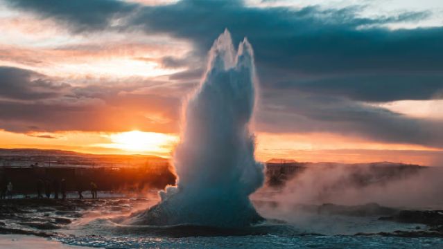 ไอซ์แลนด์ วงเวียนหัวทองคํา/อาคารเคแอลซีซี + ธารน้ำแข็งลังก์โจกุล ทัวร์วันเดียว