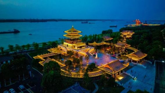 Jiujiang professional local guide/foreign language guide: Suojiang Tower poetry search foreign guests reception EA