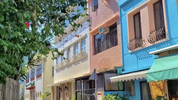 Hong Kong Shek O + Stanley + Victoria Harbour [10-hour private charter+ Guide- custom itinerary]