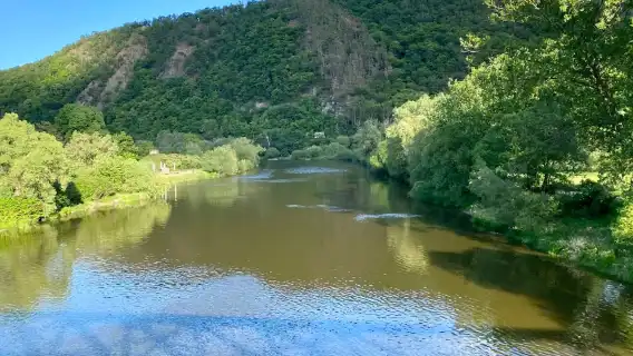 捷克布拉格老城+卡爾施泰因城堡+貝龍卡河谷【中文司機接駁】