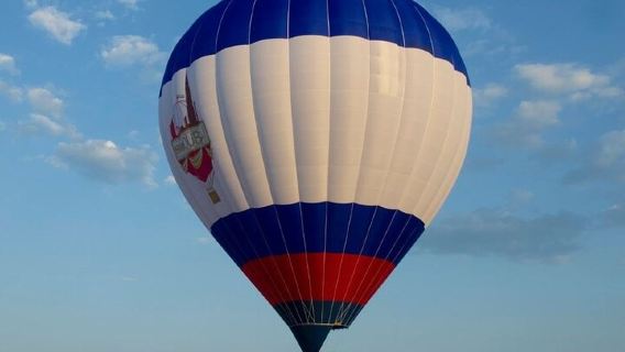 Pengalaman Gurun Balon Udara Panas Dubai (Sarapan/Falcon/Dune Bashing/Naik Unta Opsional)