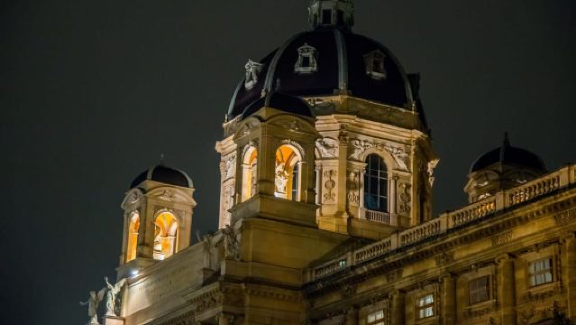 Vienna: Big Bus Evening Sightseeing Bus Tour with Live Guide