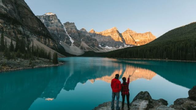 Von Banff: Ganztägige Tour zu Bergen, Seen und Wasserfällen
