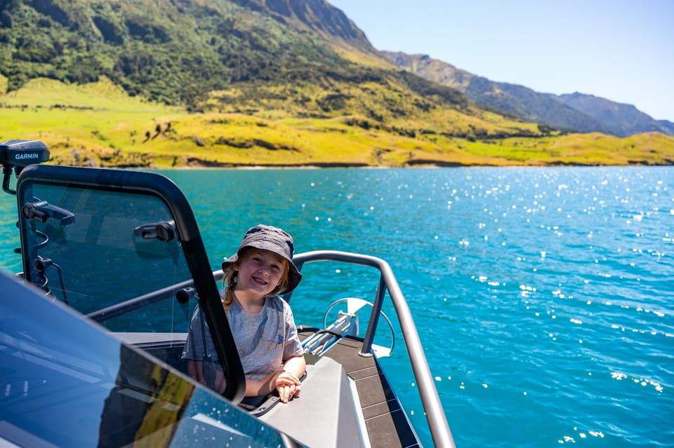 Lake Hāwea: 6 hour Fishing Adventure by Boat