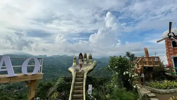 Cebu's Best: Highlands Guided Tour Temples, Gardens & Views