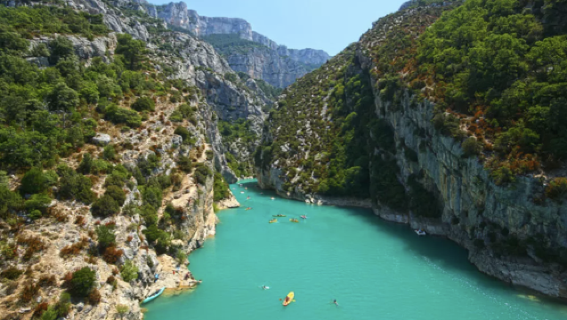 Lawatan sehari ke Tasik Sainte-Croix di Provence (Termasuk Kampung Tembikar + Grand Canyon du Verdon) | Jemputan dari Marseille