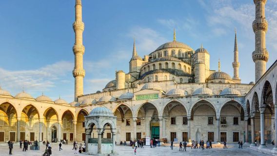 tour 1 ngày Đấu trường La Mã Constantinople + Nhà thờ Xanh + Bể chứa nước Basilica