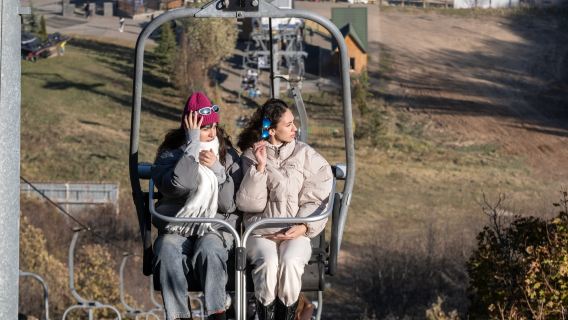 Excursión privada a Tsaghkadzor y el lago Sevan con teleférico opcional