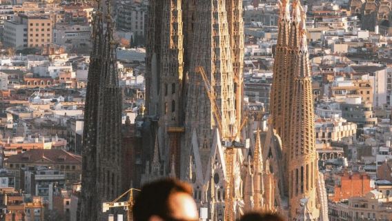 西班牙巴塞隆納-聖家族大教堂-巴特羅之家-米拉之家-包車精選