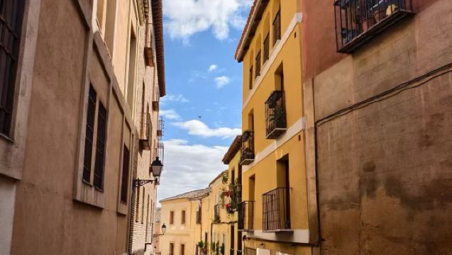 西班牙託萊多古城+塞哥維亞輸水道【雙城一日包車+中文免費定制】