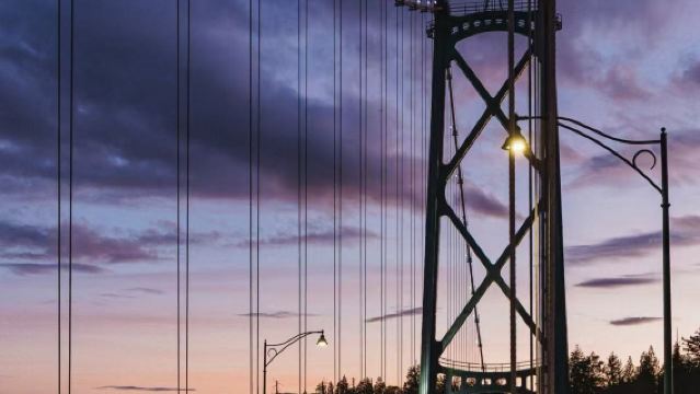 加拿大溫哥華卡皮拉諾吊橋+煤氣鎮【中文司機+10H景點任選】