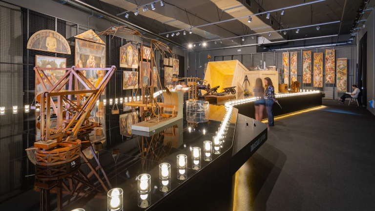 Museum Sains dan Teknologi Nasional Leonardo da Vinci + Sewa Kendaraan Pribadi untuk Perjalanan Satu