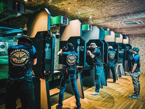 泰國普吉島芭東海灘射擊場Patong Beach Shooting Range射擊俱樂部真槍靶場真人CS實彈射擊