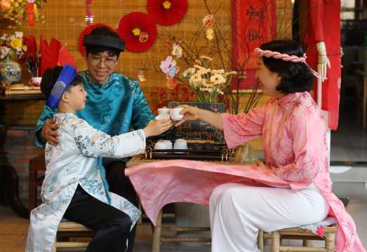 Traditional Vietnamese Afternoon Tea & Folk Craft Experience in Nha Trang