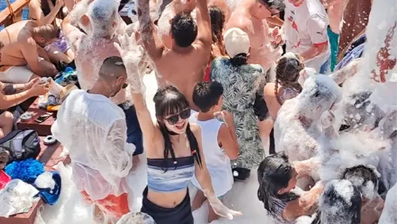 excursión de un día a Fethiye y el Mar Muerto | Recorrido de isla en isla en un barco pirata | Fiesta musical con máquina de burbujas a bordo