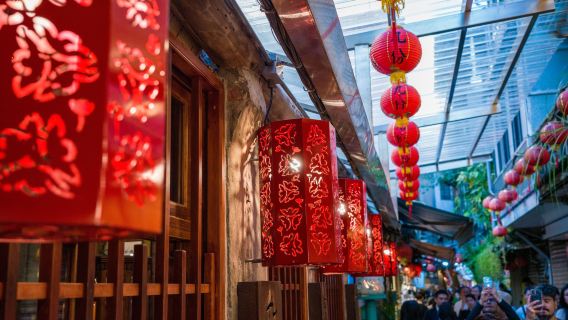 ナイト九份観光と夜市散策(台北発)