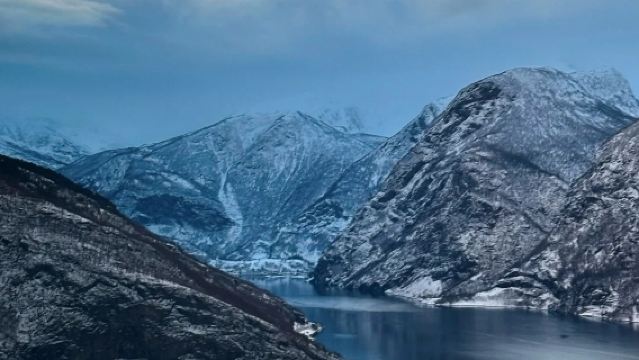 挪威特羅姆瑟-松恩峽灣+弗洛姆小鎮可多日/包車【精選老司機】