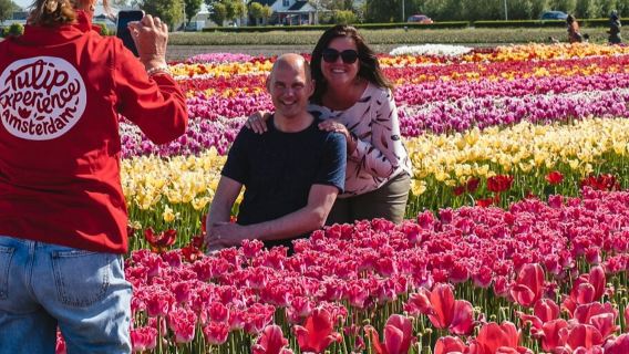Keukenhof & Tulip Experience: Entry Ticket + Transfer + Coffee or Tea