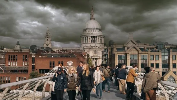 Harry Potter themed walking tour in London, UK: Diagon Alley + London landmarks + Thames River cruise optional