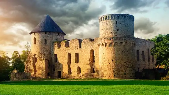 Private Full-Day Trip to Bauska, Rundale and Jelgava Palace