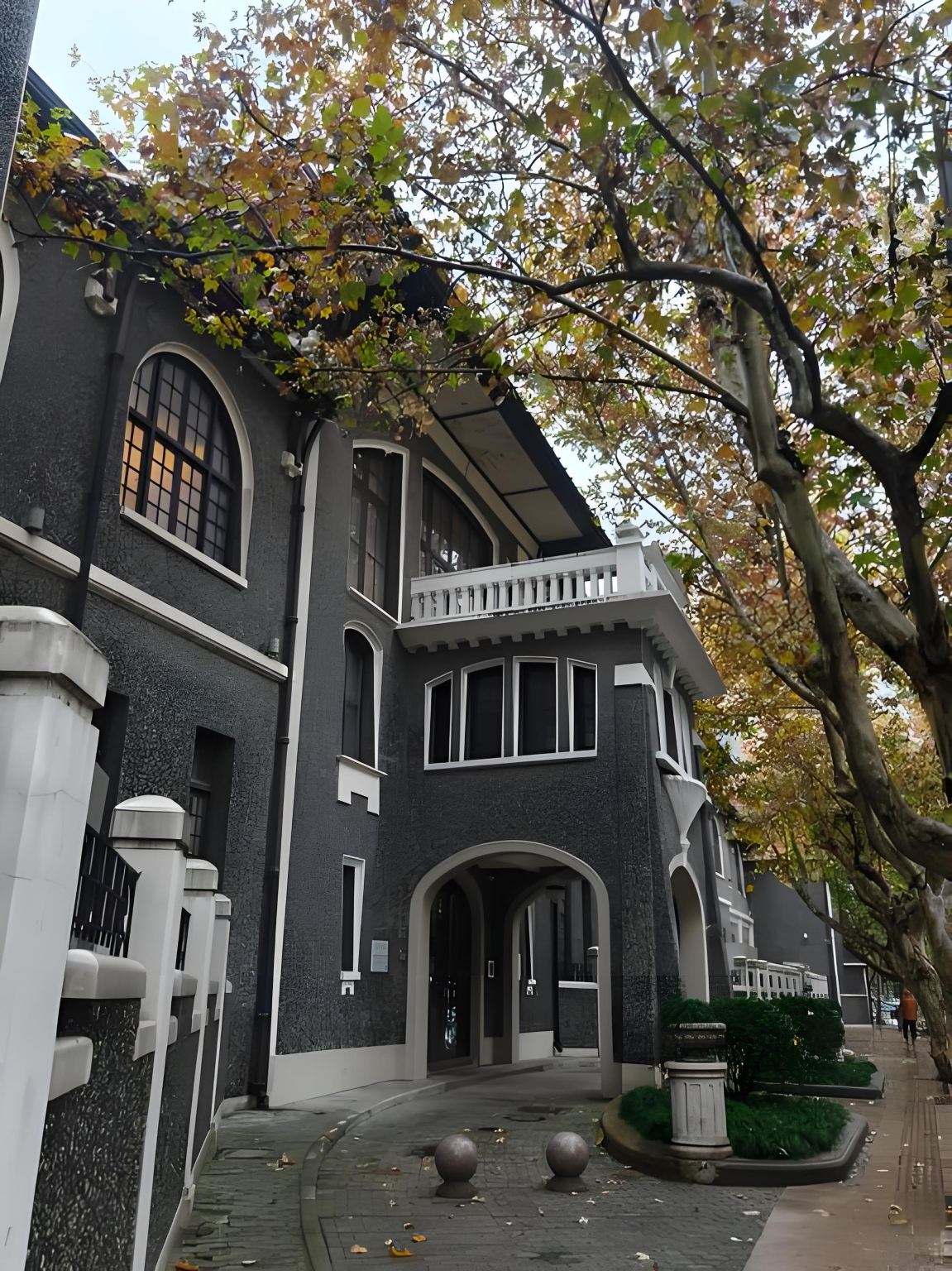 ทัวร์ 1 วัน พิพิธภัณฑ์เซี่ยงไฮ้ + วัดเทพเจ้าแห่งเมือง + พื้นที่การค้าซานเซียวโข้ว + เดอะบันด์