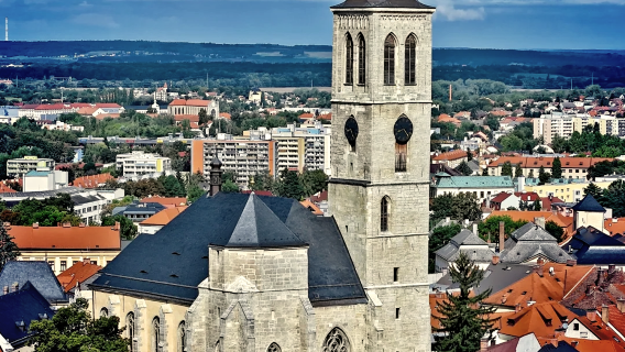 捷克布拉格+庫特納霍拉人骨教堂+聖芭芭拉大教堂【中文包車】