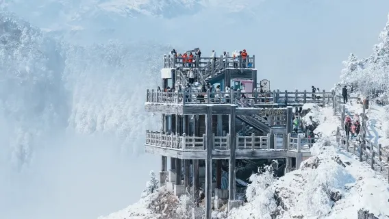 ○Chengdu Xiling Schneeberg Tagesausflug Privattour - Entdeckungsreise zu Schneebergen und Seen - Ticket - Autovermietung Service