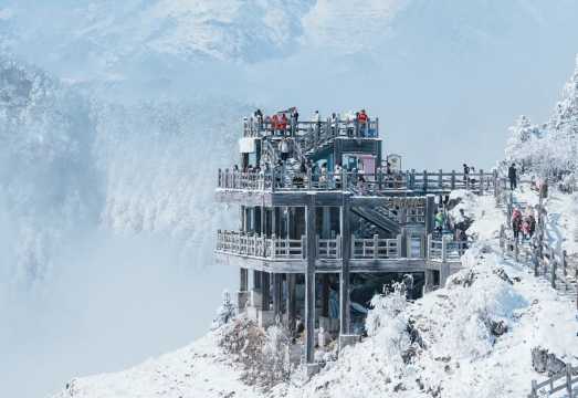 ○ Chengdu Xiling Snow Mountain 1-day private tour - Explore the Snow Mountain and Lakes - Admission ticket - Car rental service