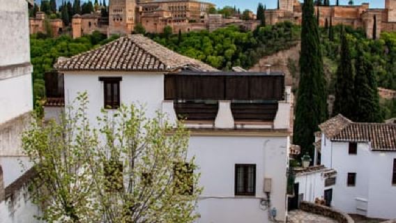 Granada: Tur Jalan Kaki Berpemandu Albaicín dan Sacromonte