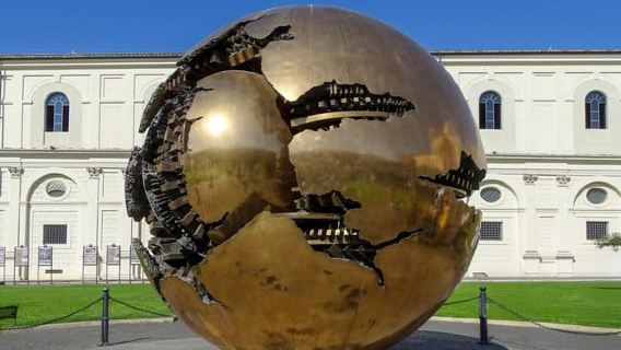 Rome: Early Vatican Museums & Sistine Chapel Tour