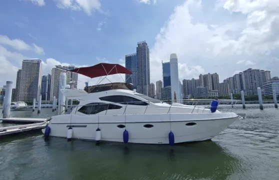 【湛江遊艇出海】湛江金沙灣保利碼頭45尺雙體遊艇包船出海+KTV+海釣