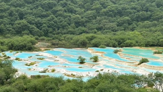 Khu thắng cảnh Hoàng Long - Xe đưa đón thẳng ga tàu cao tốc Hoàng Long Cửu Trại Câu, nhiều lựa chọn từ xe buýt lớn sang trọng đến tiện nghi