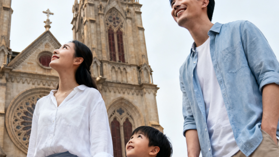 廣州聖心大教堂旅拍【跟拍攝影親子照情侶閨蜜兒童跟拍家庭旅拍】