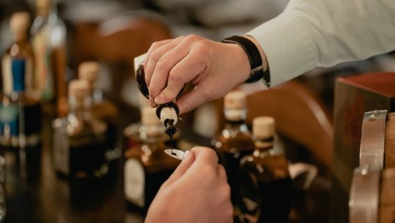 Modena: Guided Tour + Balsamic Vinegar Tasting