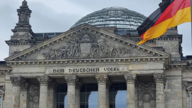 德國-柏林|政治宗教建築、冷戰遺址、現代商圈10小時包車遊