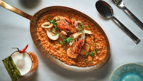 マカオ セント・レジス ホテル【雅舍レストラン】1名様用美食コース